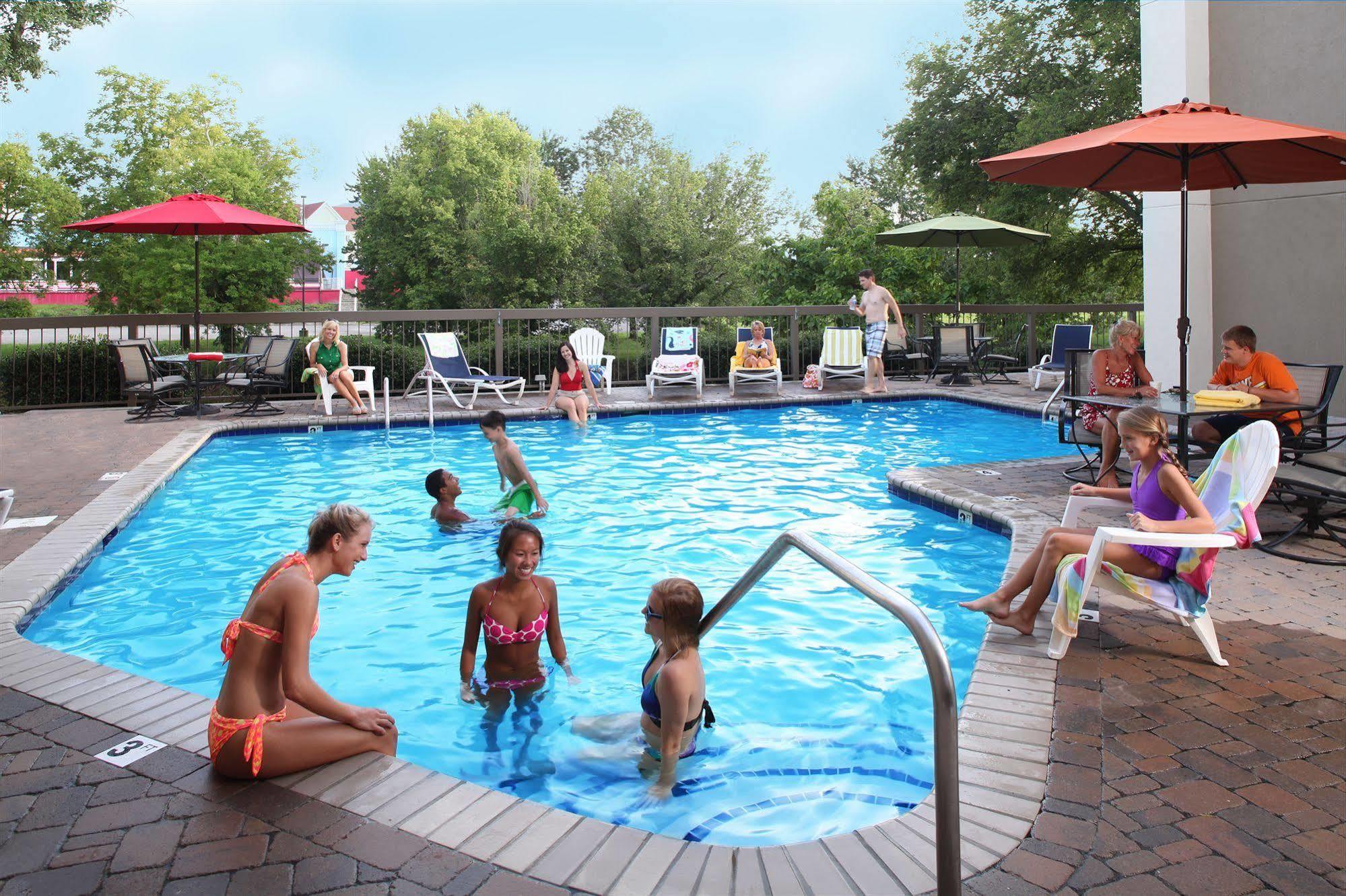 Hotel The On The River 3*